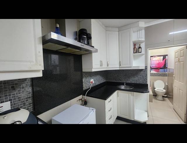 18 BEDROOM FREESTANDING FOR SALE IN SCOTTSVILLE